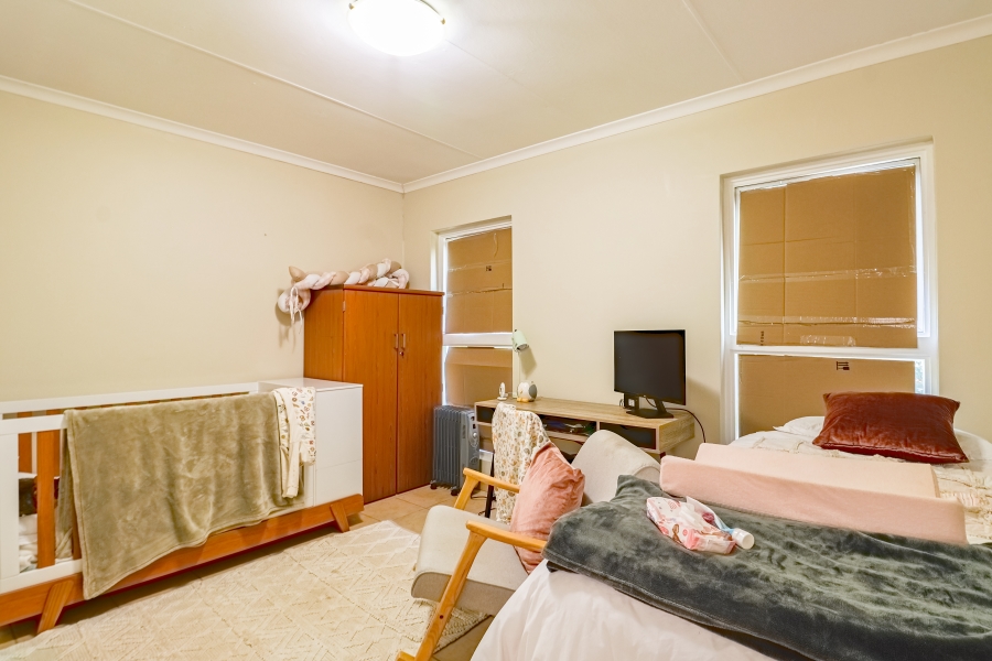 To Let 3 Bedroom Property for Rent in Silver Lakes Golf Estate Gauteng