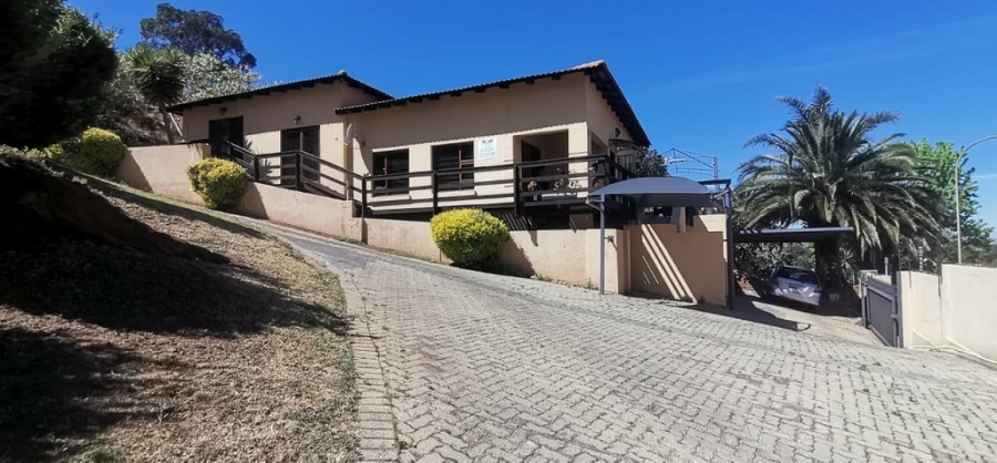 3 Bedroom Property for Sale in Oakdene Gauteng