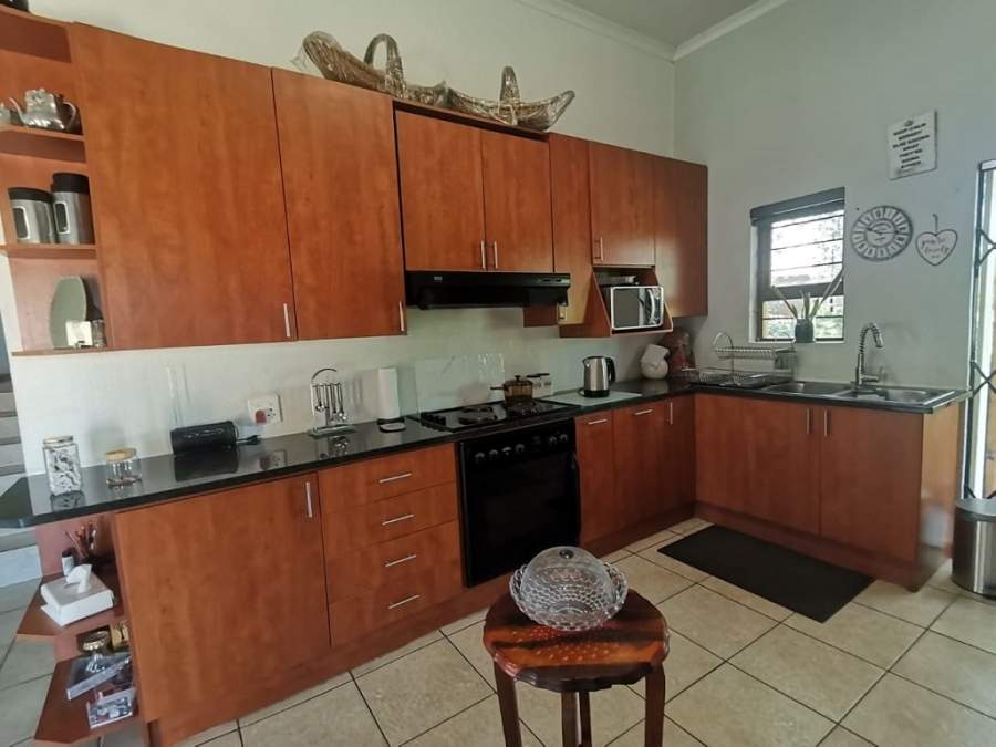 3 Bedroom Property for Sale in Oakdene Gauteng