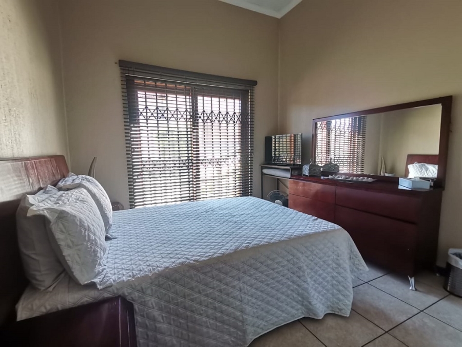 3 Bedroom Property for Sale in Oakdene Gauteng