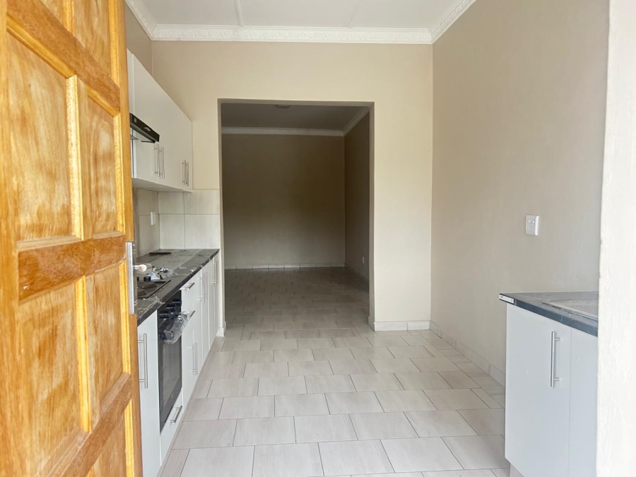 To Let 2 Bedroom Property for Rent in Albertville Gauteng