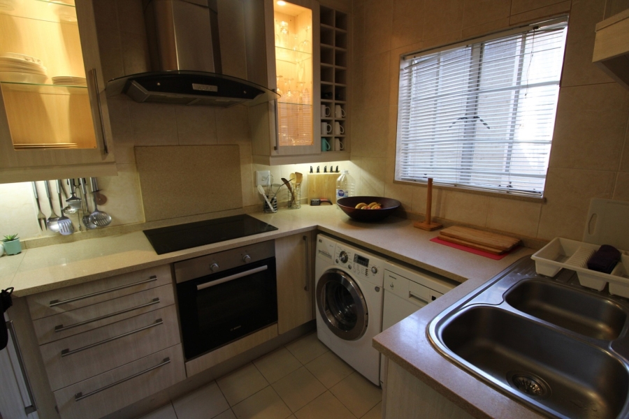 To Let 2 Bedroom Property for Rent in Rivonia Gauteng