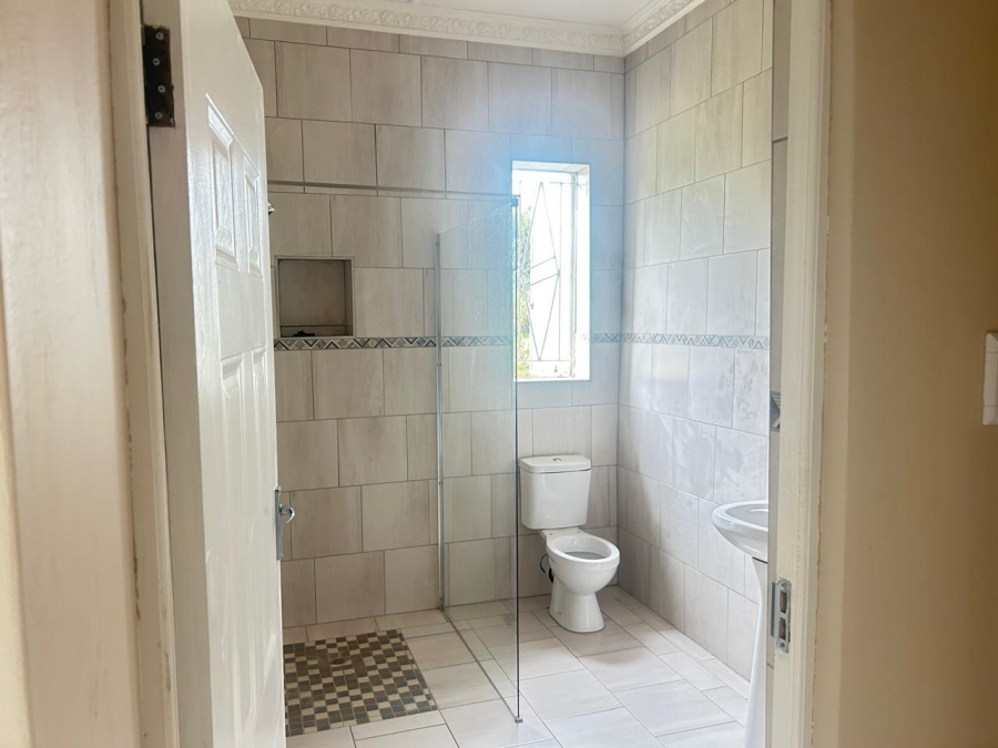 To Let 2 Bedroom Property for Rent in Albertville Gauteng