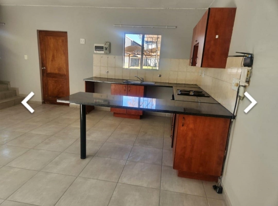 2 Bedroom Property for Sale in Greenstone Hill Gauteng