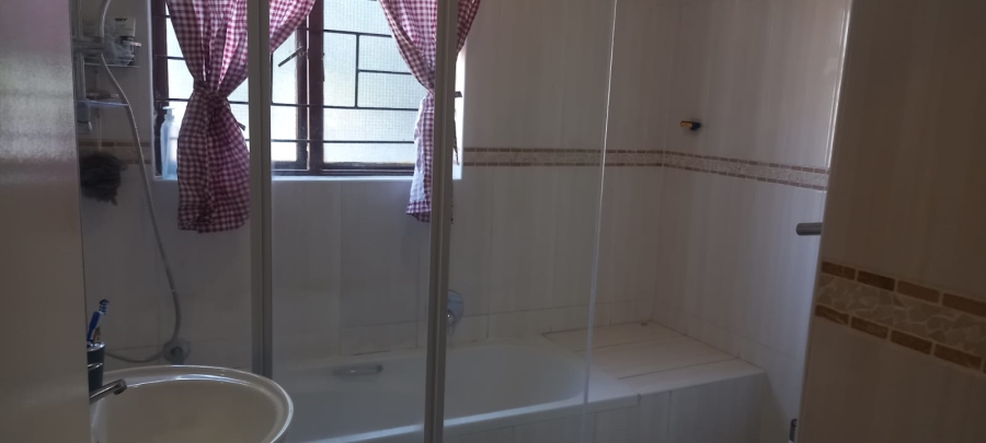 To Let 3 Bedroom Property for Rent in Ferndale Gauteng