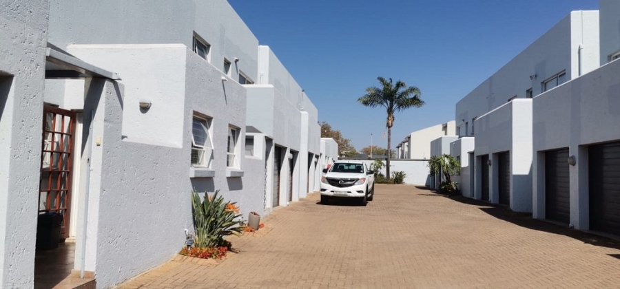 3 Bedroom Property for Sale in Brackenhurst Gauteng