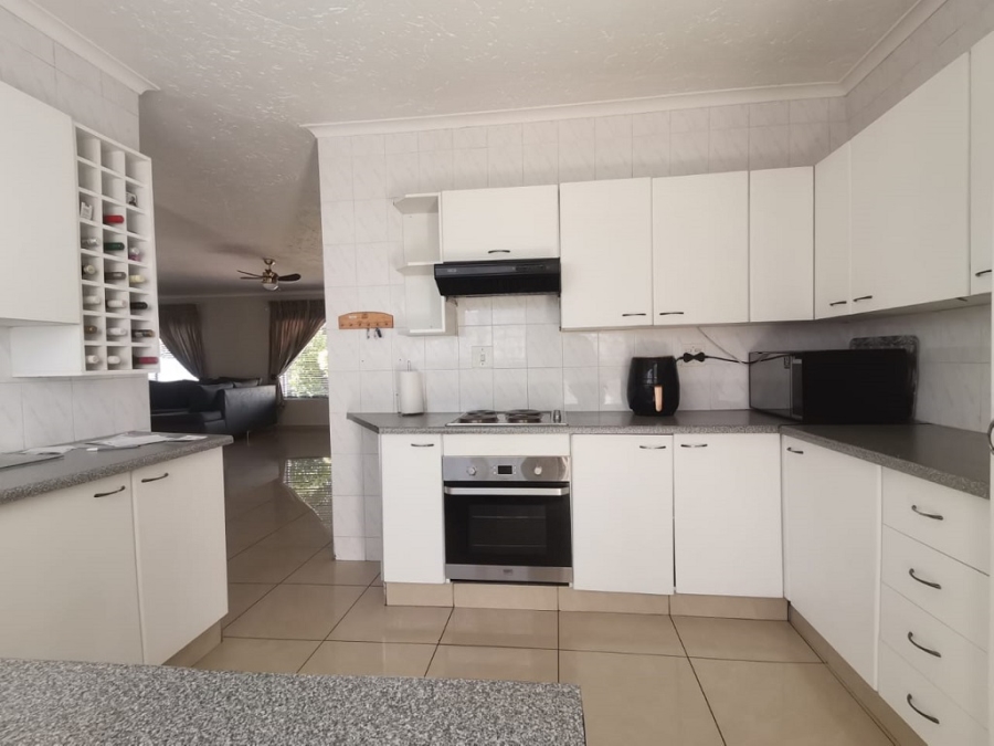 3 Bedroom Property for Sale in Brackenhurst Gauteng