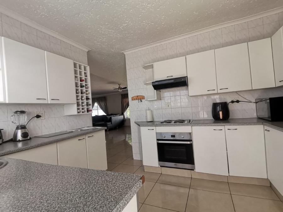 3 Bedroom Property for Sale in Brackenhurst Gauteng