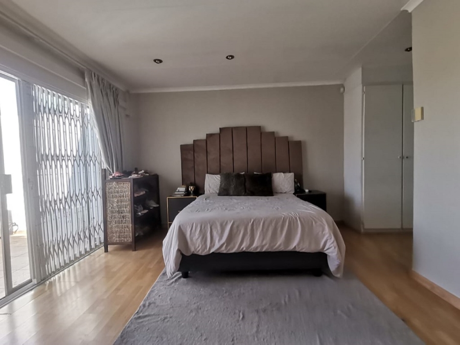 3 Bedroom Property for Sale in Brackenhurst Gauteng