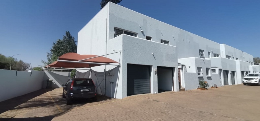 3 Bedroom Property for Sale in Brackenhurst Gauteng