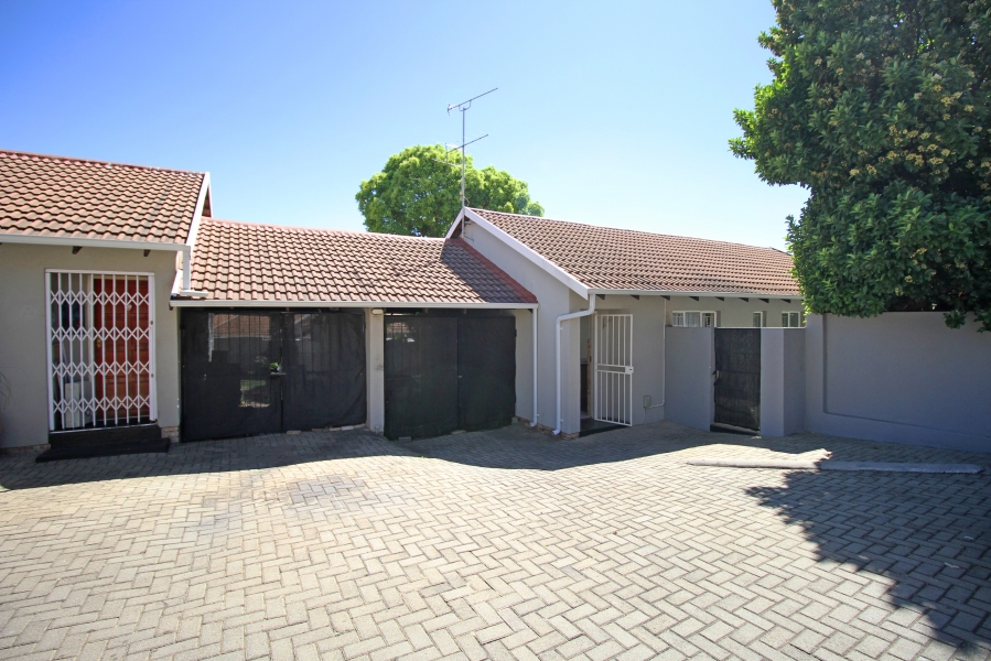 3 Bedroom Property for Sale in Northwold Gauteng