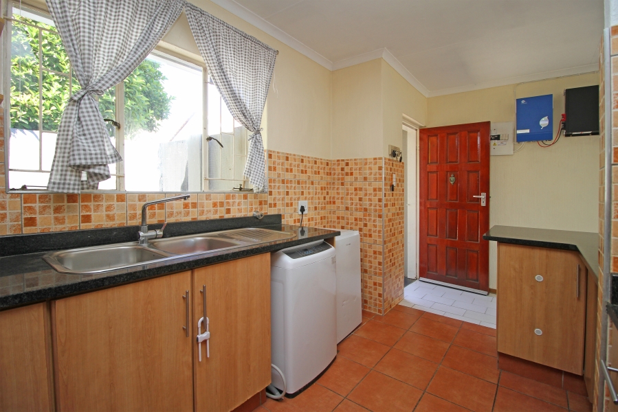 3 Bedroom Property for Sale in Northwold Gauteng