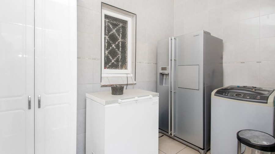 2 Bedroom Property for Sale in Florida Gauteng