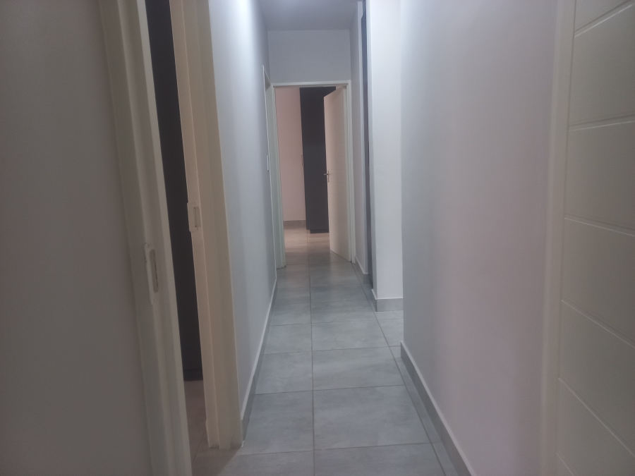 3 Bedroom Property for Sale in Raslouw Gauteng