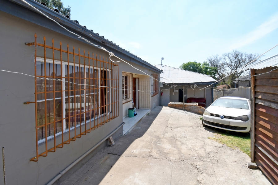 6 Bedroom Property for Sale in Hurst Hill Gauteng