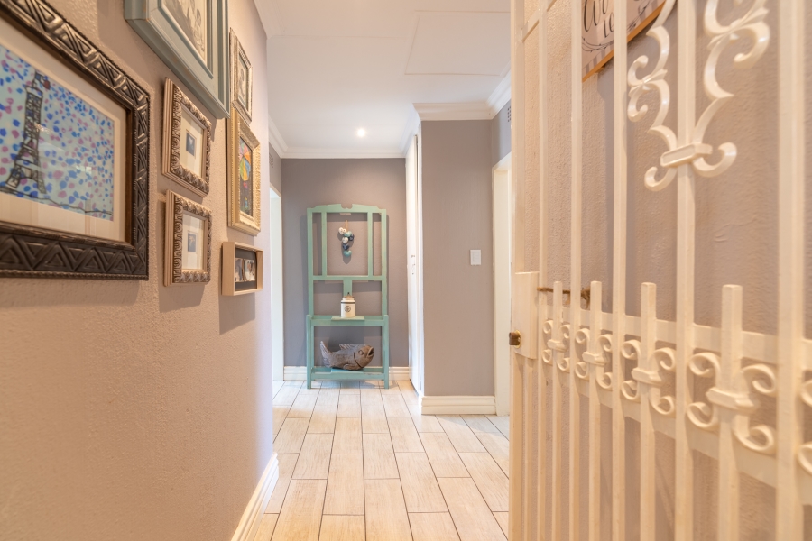 4 Bedroom Property for Sale in Fairland Gauteng
