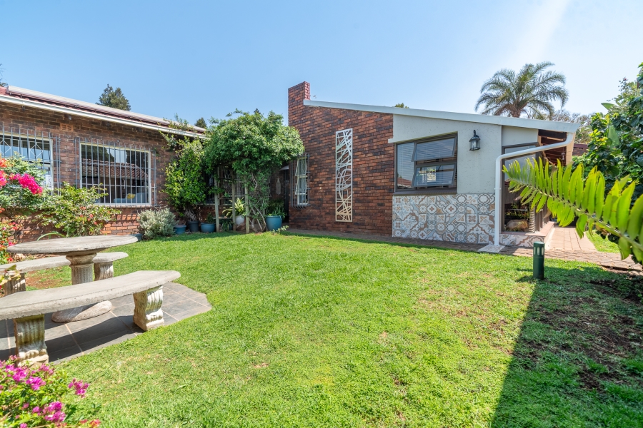 4 Bedroom Property for Sale in Fairland Gauteng