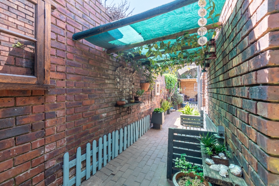 4 Bedroom Property for Sale in Fairland Gauteng