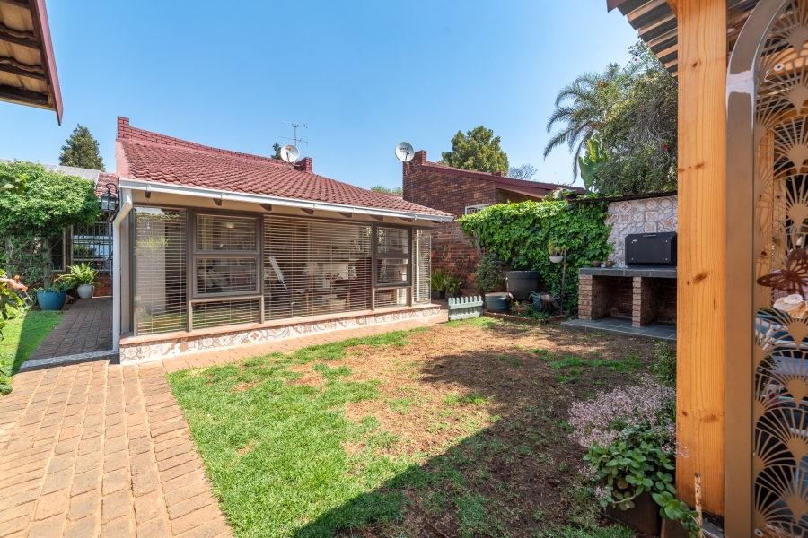 4 Bedroom Property for Sale in Fairland Gauteng