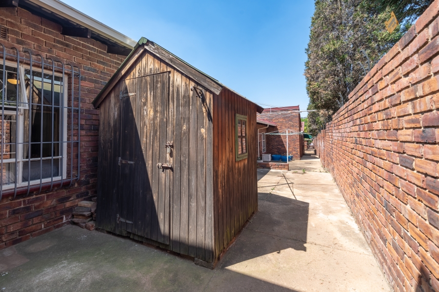 4 Bedroom Property for Sale in Fairland Gauteng