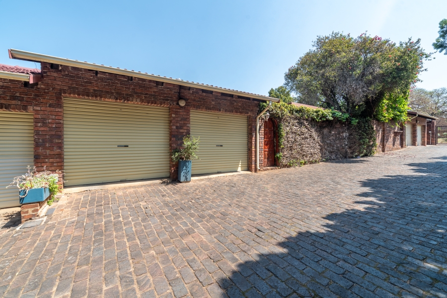 4 Bedroom Property for Sale in Fairland Gauteng