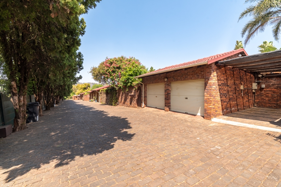 4 Bedroom Property for Sale in Fairland Gauteng