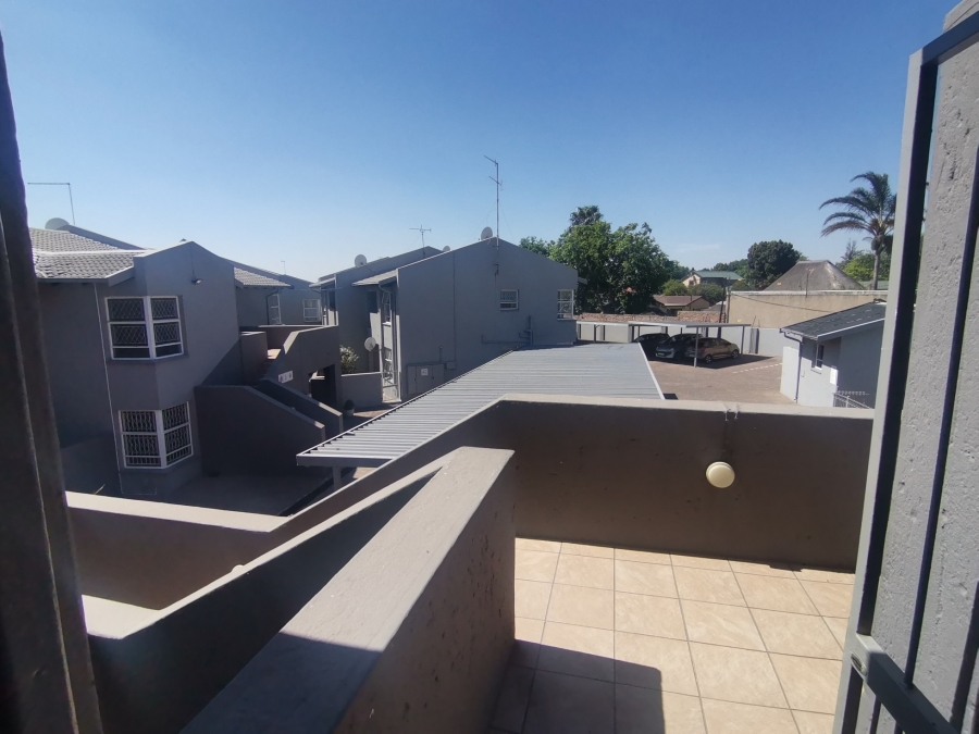 2 Bedroom Property for Sale in Raceview Gauteng