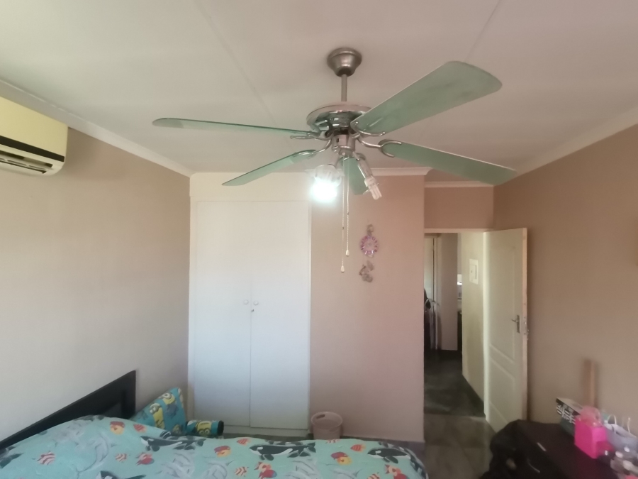 2 Bedroom Property for Sale in Raceview Gauteng