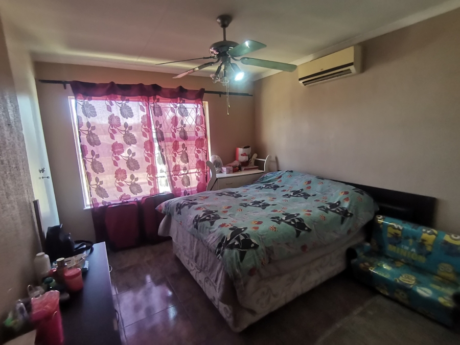 2 Bedroom Property for Sale in Raceview Gauteng