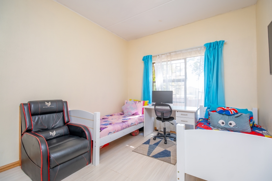 2 Bedroom Property for Sale in Amorosa Gauteng