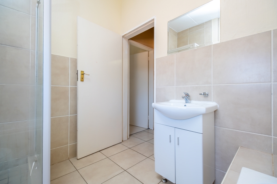 2 Bedroom Property for Sale in Amorosa Gauteng
