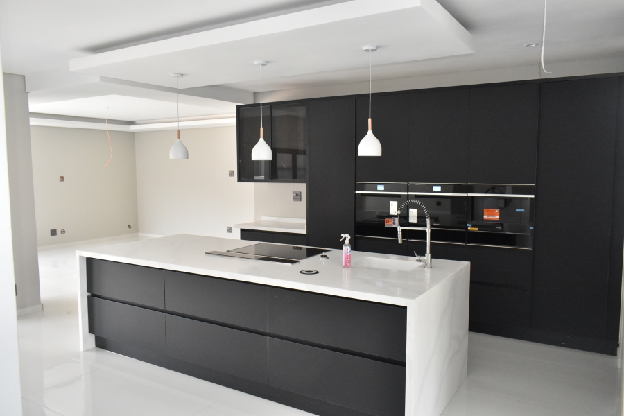7 Bedroom Property for Sale in Silverwoods Country Estate Gauteng
