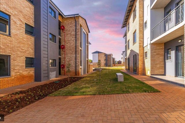 2 Bedroom Property for Sale in Lotus Gardens Gauteng