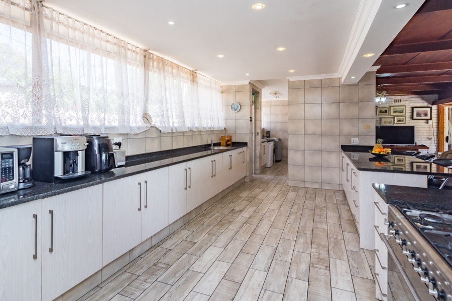 4 Bedroom Property for Sale in Monument Gauteng