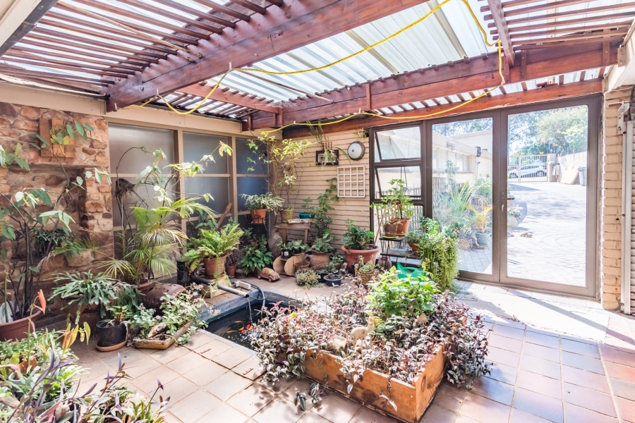 4 Bedroom Property for Sale in Monument Gauteng