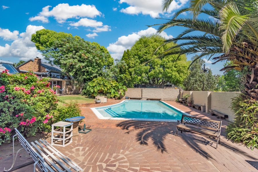 4 Bedroom Property for Sale in Monument Gauteng