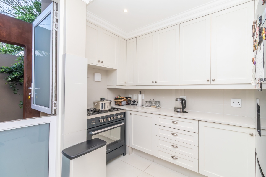 3 Bedroom Property for Sale in Magaliessig Gauteng