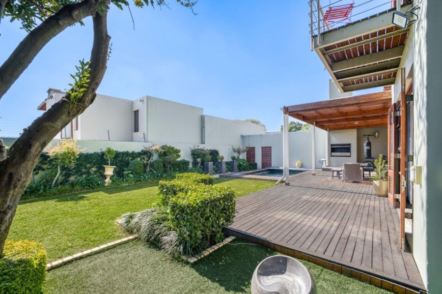 To Let 4 Bedroom Property for Rent in Morningside Gauteng