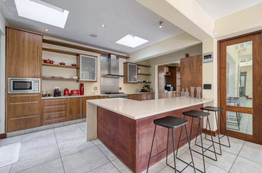 To Let 4 Bedroom Property for Rent in Morningside Gauteng