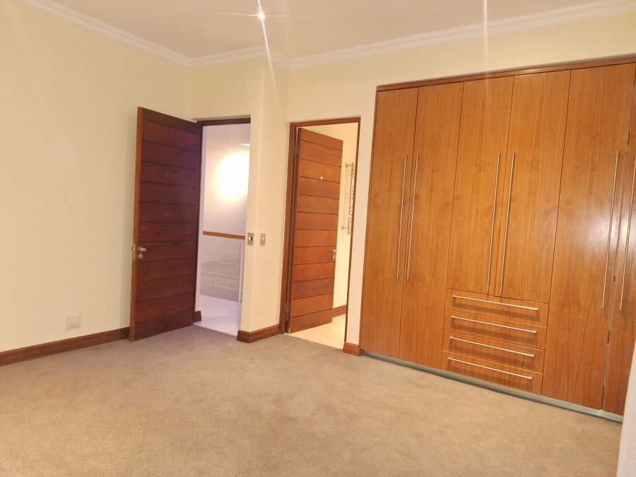To Let 4 Bedroom Property for Rent in Morningside Gauteng