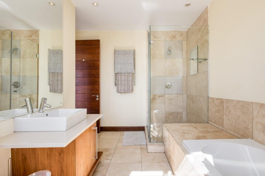To Let 4 Bedroom Property for Rent in Morningside Gauteng