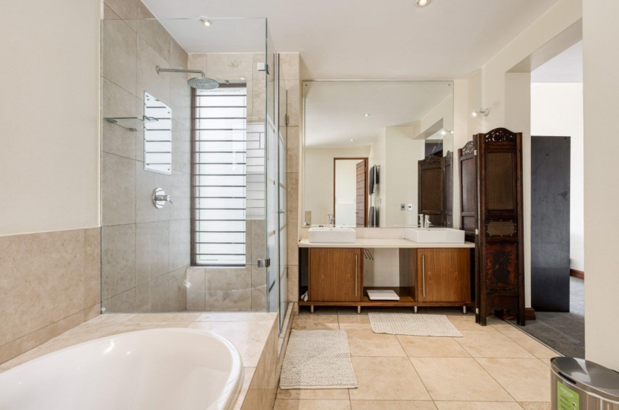 To Let 4 Bedroom Property for Rent in Morningside Gauteng
