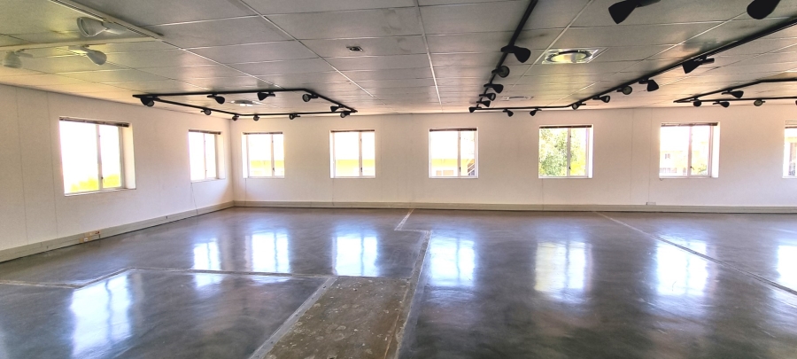 To Let commercial Property for Rent in Woodmead Gauteng