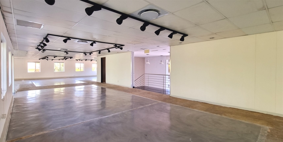 To Let commercial Property for Rent in Woodmead Gauteng
