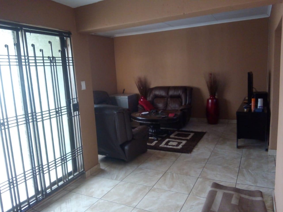 3 Bedroom Property for Sale in Mohlakeng Gauteng