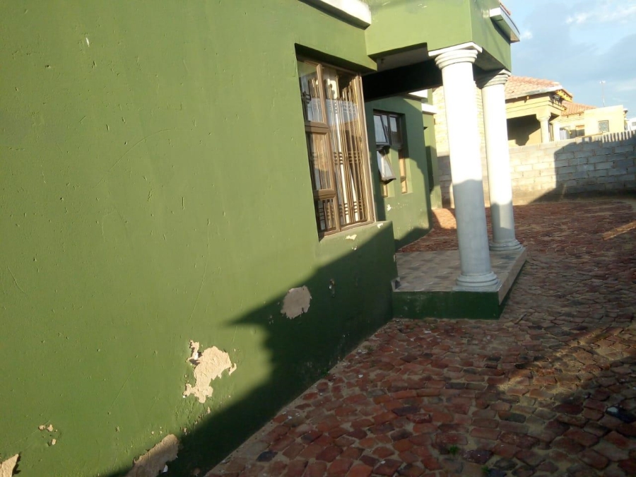 3 Bedroom Property for Sale in Mohlakeng Gauteng