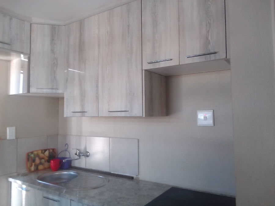 3 Bedroom Property for Sale in Azaadville Gardens Gauteng