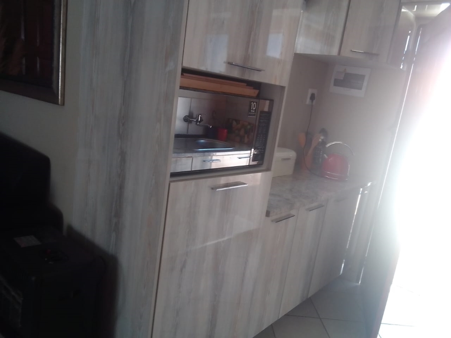 3 Bedroom Property for Sale in Azaadville Gardens Gauteng