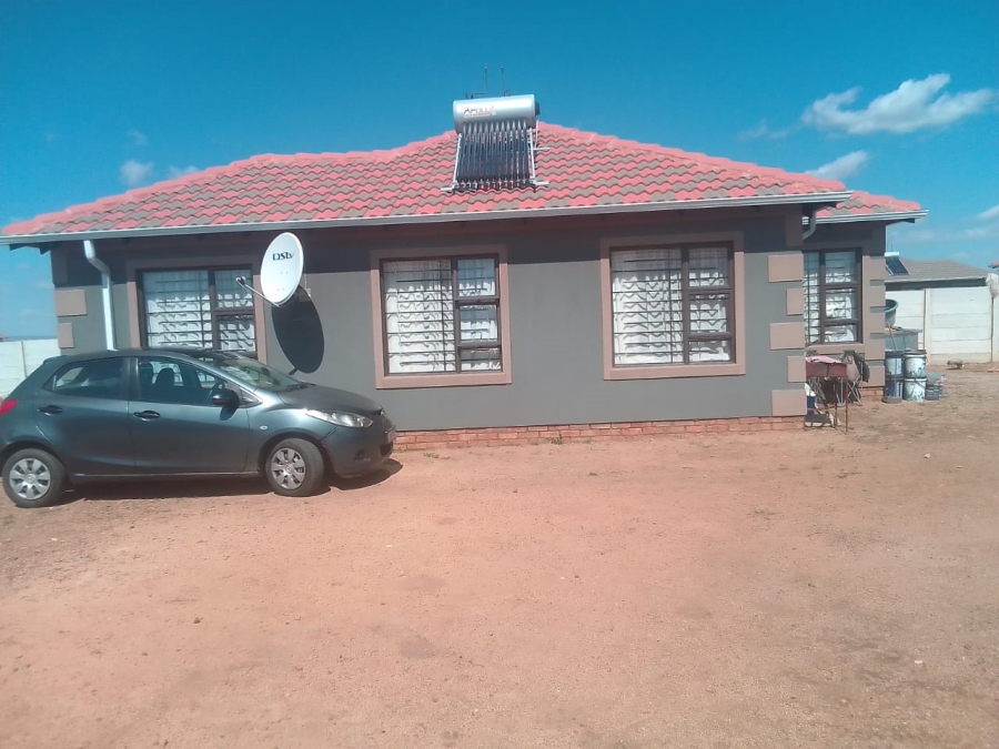 3 Bedroom Property for Sale in Azaadville Gardens Gauteng