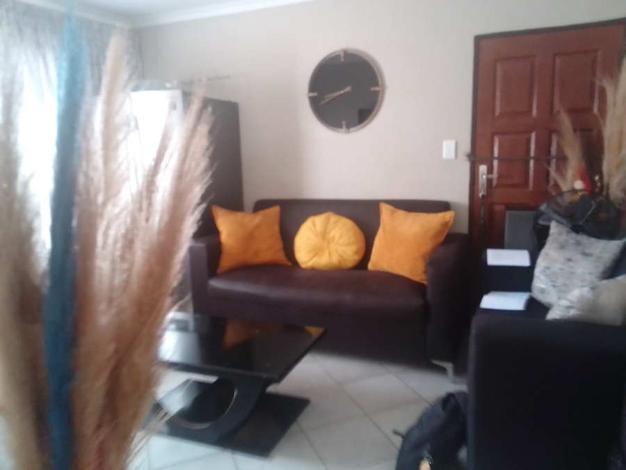 3 Bedroom Property for Sale in Azaadville Gardens Gauteng